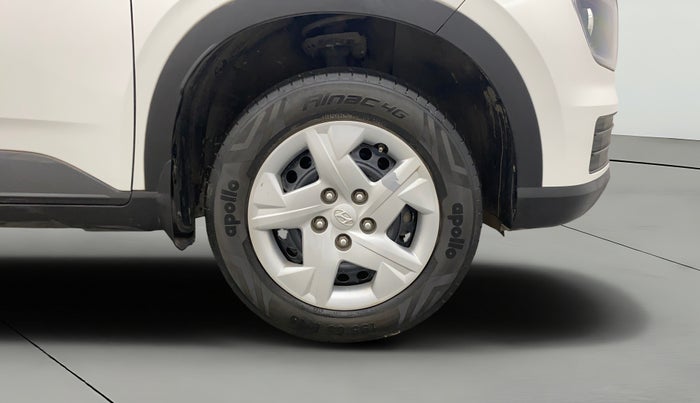 2022 Hyundai VENUE S(O) 1.2, Petrol, Manual, 24,974 km, Right Front Wheel