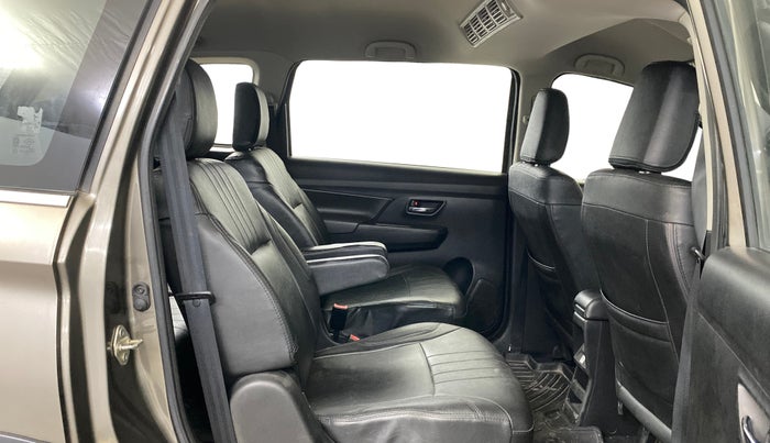 2022 Maruti XL6 ZETA AT, Petrol, Automatic, 39,772 km, Right Side Rear Door Cabin