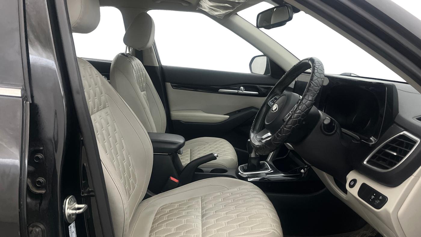 2021 KIA SELTOS HTX 1.5 PETROL, Petrol, Manual, 77,768 km, Right Side Front Door Cabin