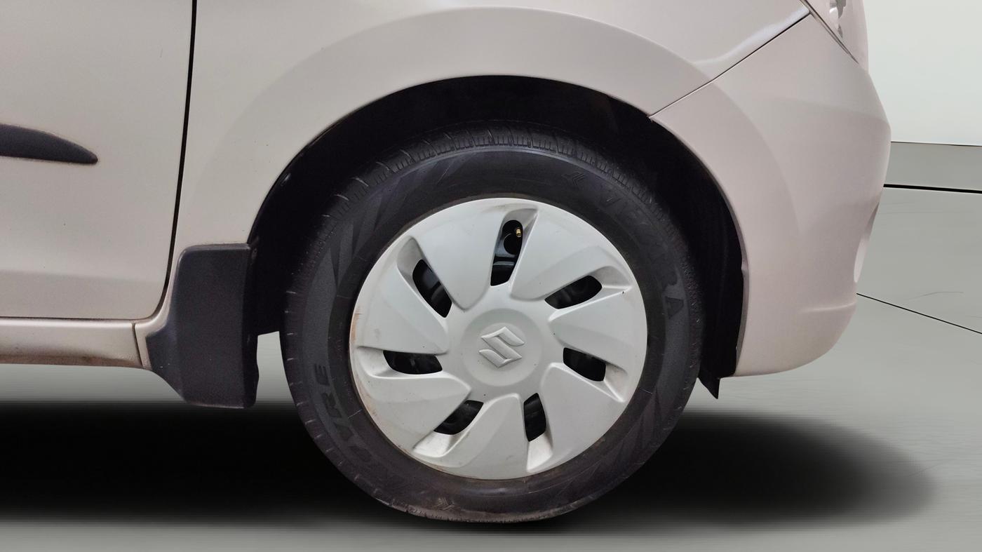 2015 Maruti Celerio VXI AMT, CNG, Automatic, 45,611 km, Right Front Wheel