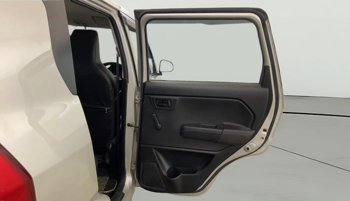 2022 Maruti New Wagon-R LXI CNG (O) 1.0, CNG, Manual, 67,029 km, RHS Rear Door