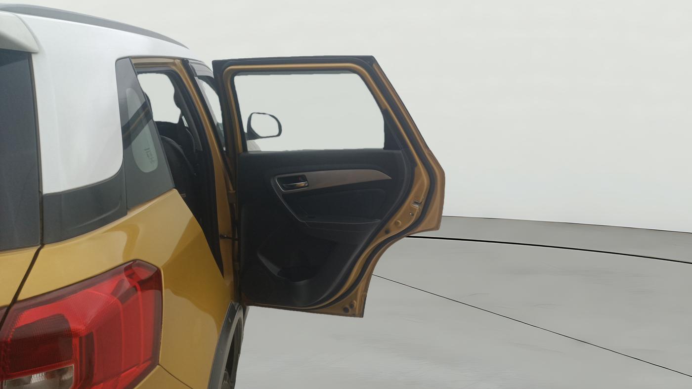 2016 Maruti Vitara Brezza ZDI PLUS DUAL TONE, Diesel, Manual, 54,357 km, RHS Rear Door