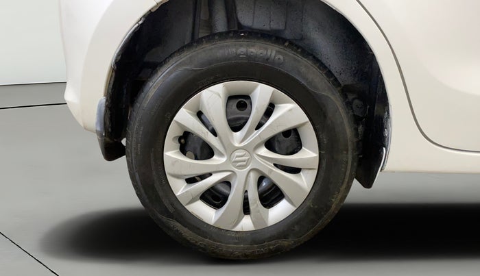 2023 Maruti Swift VXI, Petrol, Manual, 40,211 km, Right Rear Wheel