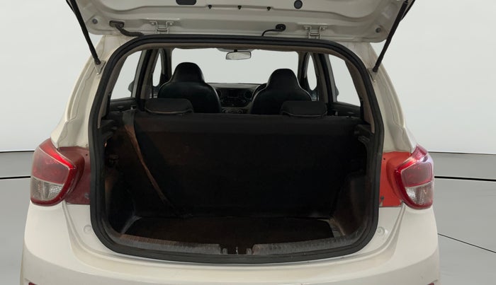 2016 Hyundai Grand i10 ASTA (O) 1.2 KAPPA VTVT, Petrol, Manual, 83,526 km, Boot Open Zoomed View