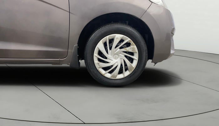 2015 Honda Jazz 1.2L I-VTEC SV, Petrol, Manual, 73,576 km, Right Front Wheel