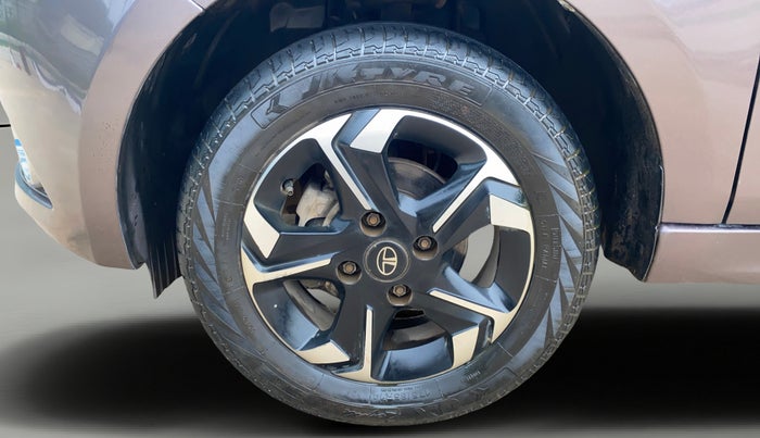 2017 Tata Tiago XZ PETROL, Petrol, Manual, 74,049 km, Left Front Wheel