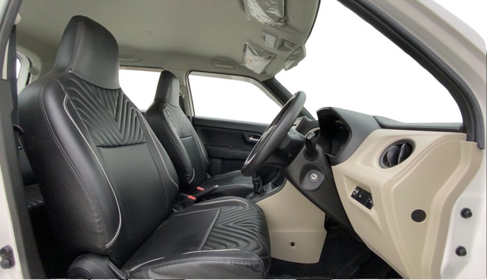 2022 Maruti New Wagon-R VXI CNG 1.0, CNG, Manual, 30,775 km, Right Side Front Door Cabin