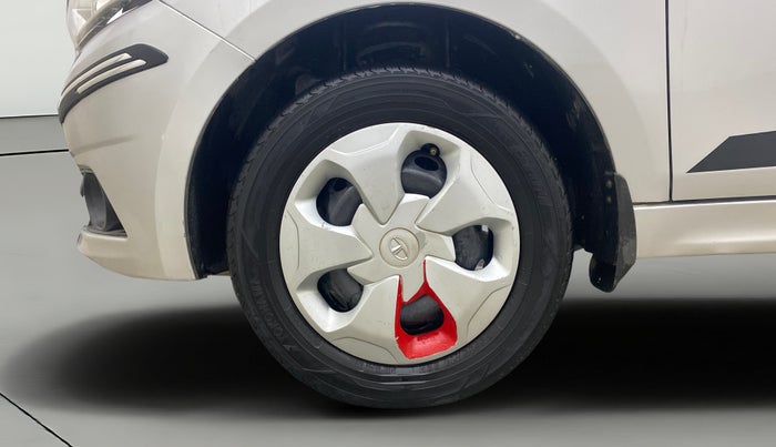 2018 Tata Tiago XT DIESEL, Diesel, Manual, 99,649 km, Left Front Wheel