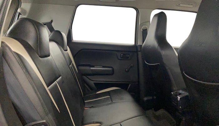 2019 Maruti New Wagon-R LXI CNG 1.0, CNG, Manual, 52,167 km, Right Side Rear Door Cabin