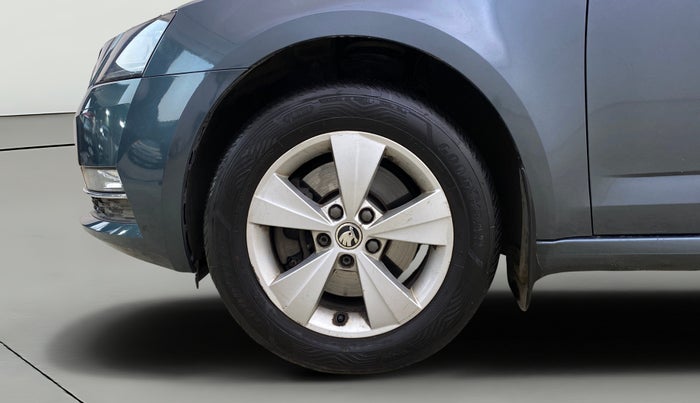 2017 Skoda Octavia STYLE 1.8 TSI AT, Petrol, Automatic, 92,155 km, Left Front Wheel