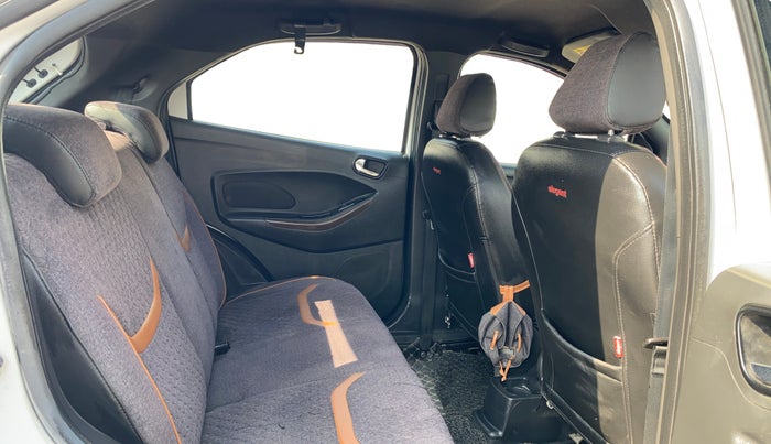 2019 Ford FREESTYLE TITANIUM 1.2 PETROL, CNG, Manual, 83,938 km, Right Side Rear Door Cabin