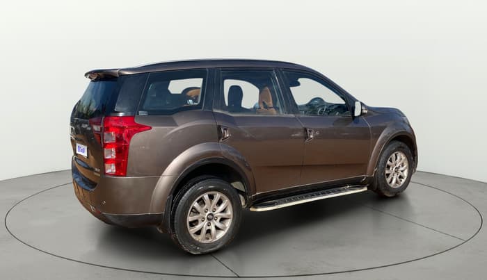 2019 Mahindra XUV500 W9 AT, Diesel, Automatic, 88,811 km, Right Back Diagonal