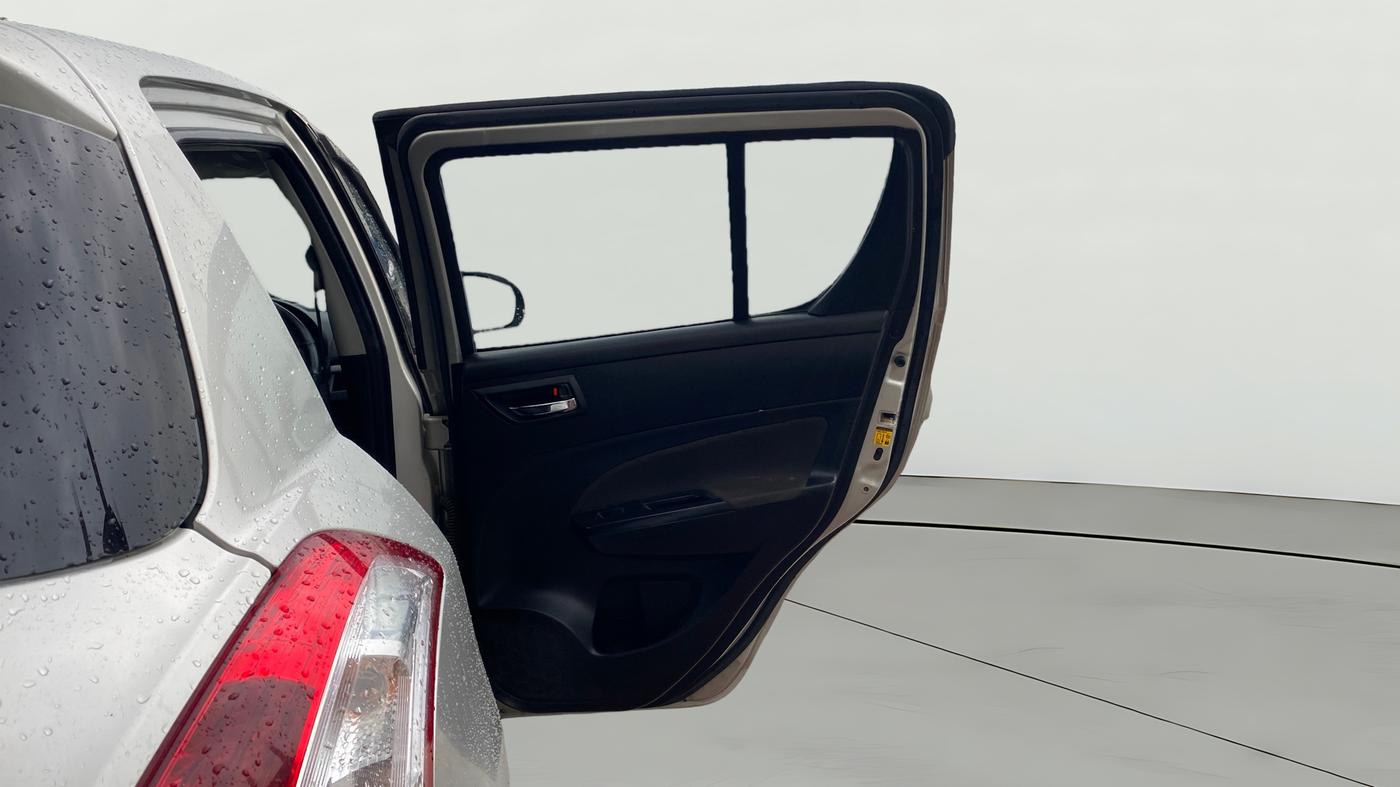 2014 Maruti Swift VXI, Petrol, Manual, 59,994 km, RHS Rear Door