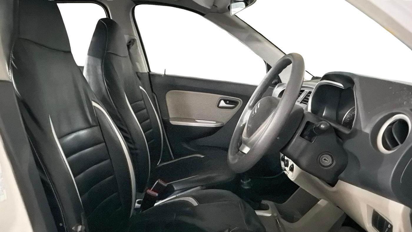 2017 Maruti Alto K10 VXI (O), Petrol, Manual, 76,143 km, Right Side Front Door Cabin