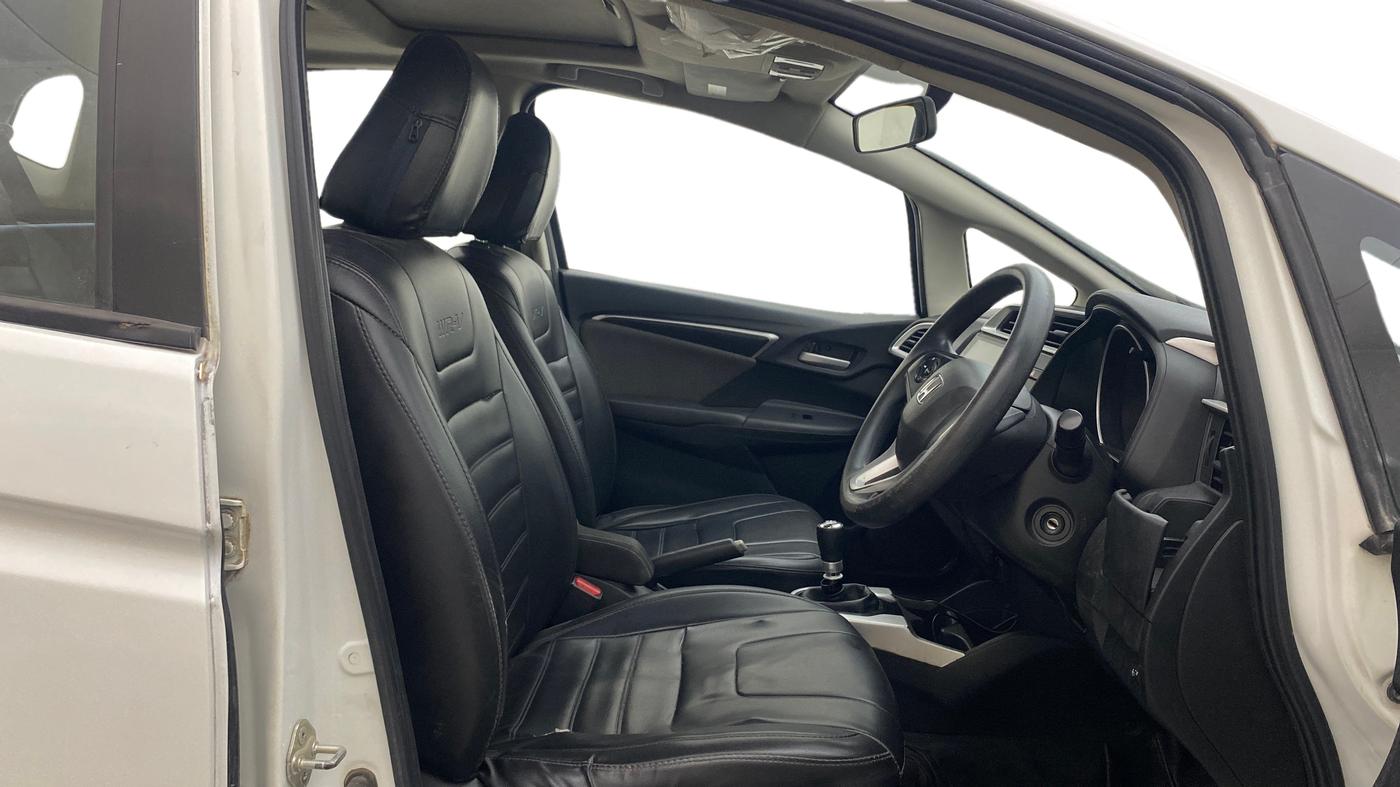 2018 Honda WR-V 1.2L I-VTEC VX MT, Petrol, Manual, 1,16,644 km, Right Side Front Door Cabin