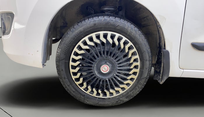 2016 Maruti Wagon R 1.0 VXI (O) AMT, Petrol, Automatic, 36,236 km, Left Front Wheel