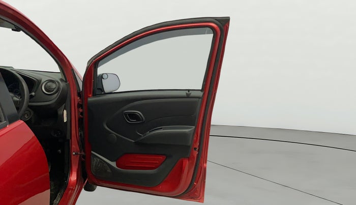 2017 Datsun Redi Go S, Petrol, Manual, 54,765 km, RHS Front Door