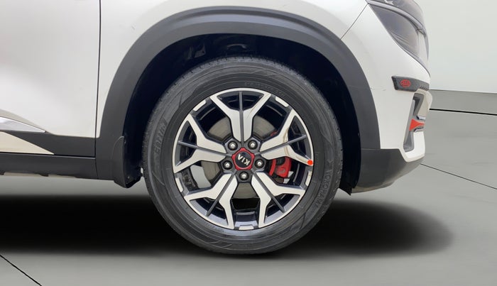 2020 KIA SELTOS GTX PLUS AT 1.5 DIESEL, Diesel, Automatic, 86,719 km, Right Front Wheel
