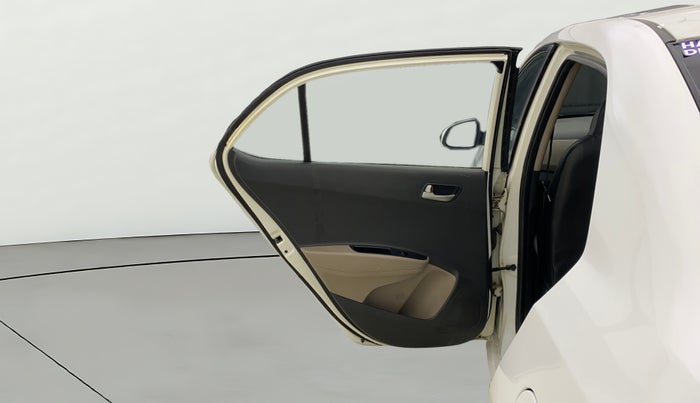 2015 Hyundai Xcent SX 1.2 (O), CNG, Manual, 1,15,519 km, LHS Rear Door