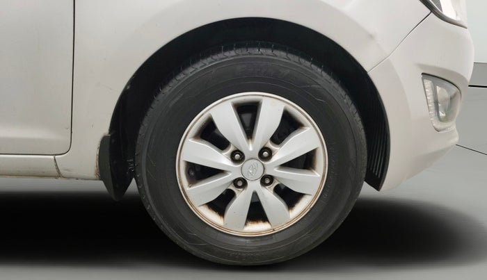 2013 Hyundai i20 SPORTZ 1.2, Petrol, Manual, 68,998 km, Right Front Wheel