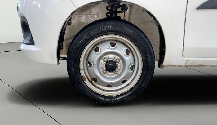 2015 Maruti Alto K10 LXI, Petrol, Manual, 82,881 km, Left Front Wheel