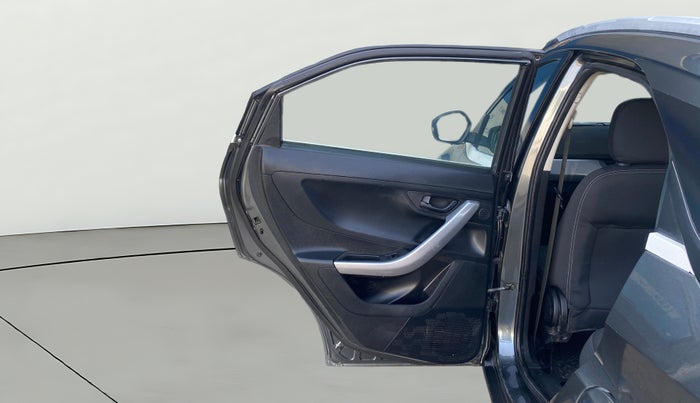 2023 Tata NEXON XM PETROL, CNG, Manual, 1,07,347 km, LHS Rear Door