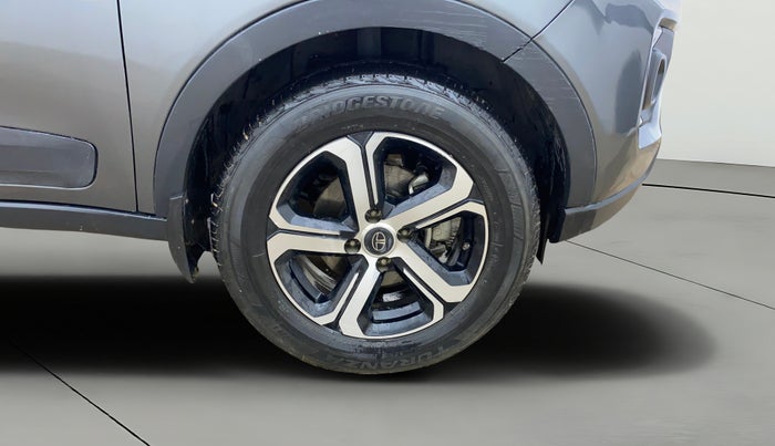 2021 Tata NEXON XZ PLUS PETROL SUNROOF, Petrol, Manual, 30,391 km, Right Front Wheel