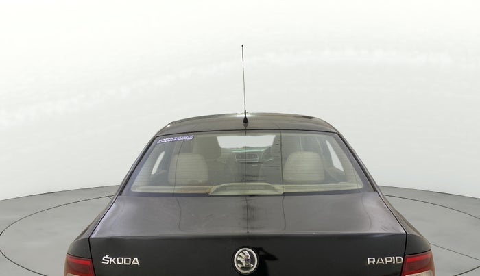 2014 Skoda Rapid ELEGANCE 1.6 MPI MT, Petrol, Manual, 80,416 km, Rear Windshield