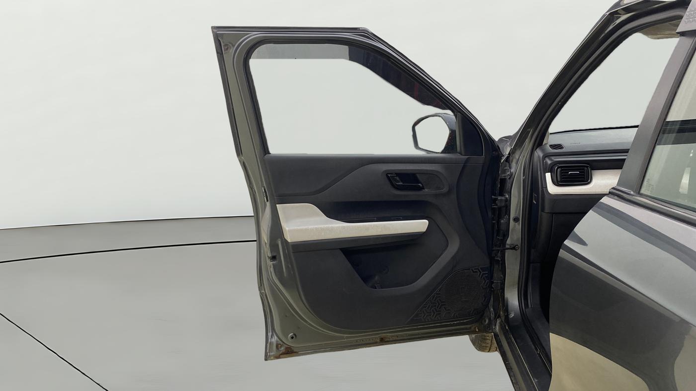 2022 Tata PUNCH PURE MT, Petrol, Manual, 73,696 km, LHS Front Door