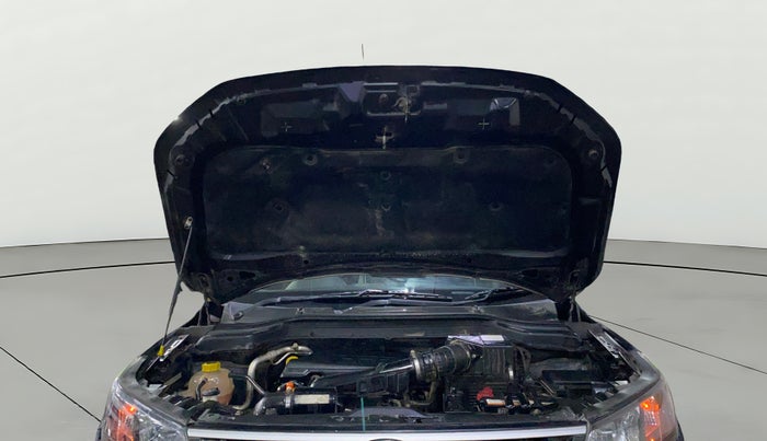 2022 Mahindra XUV300 W4 1.2 PETROL, Petrol, Manual, 26,197 km, Open Bonet