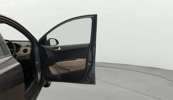 2017 Hyundai Xcent SX 1.2, Petrol, Manual, 41,453 km, RHS Front Door