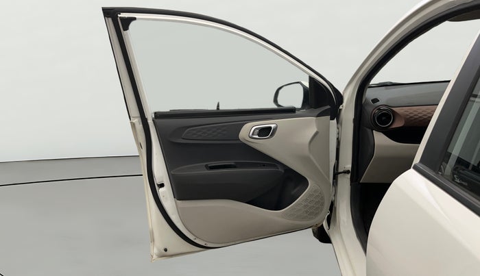 2021 Hyundai AURA SX PLUS 1.2 AMT, Petrol, Automatic, 20,257 km, LHS Front Door