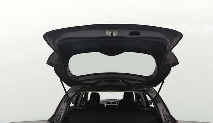 2015 Maruti S Cross ALPHA 1.6, Diesel, Manual, 54,852 km, Boot Door Open