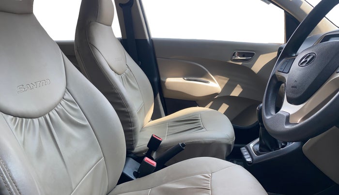 2019 Hyundai NEW SANTRO ASTA MT, Petrol, Manual, 28,562 km, Right Side Front Door Cabin