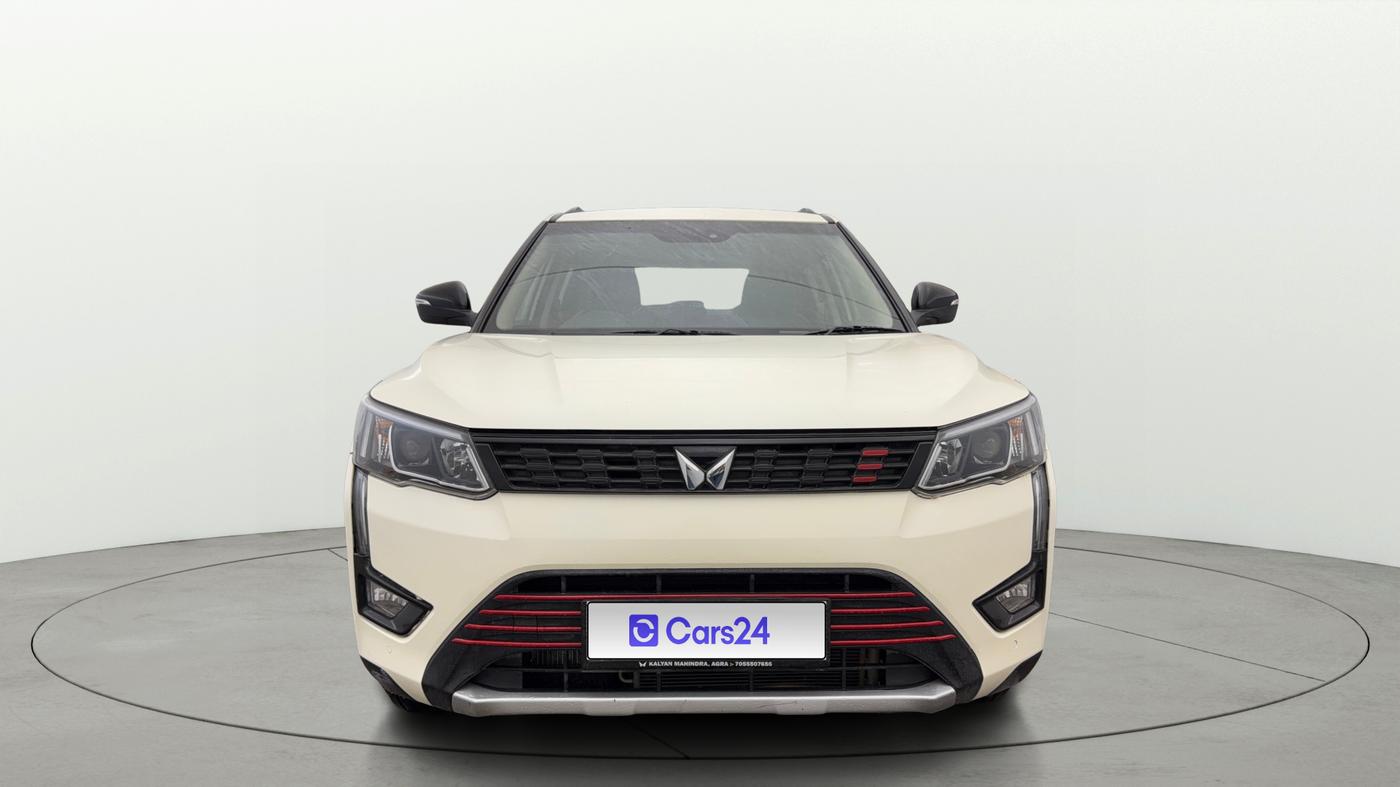 2022 Mahindra XUV300 W8 (O) 1.2 PETROL, Petrol, Manual, 29,859 km, Front