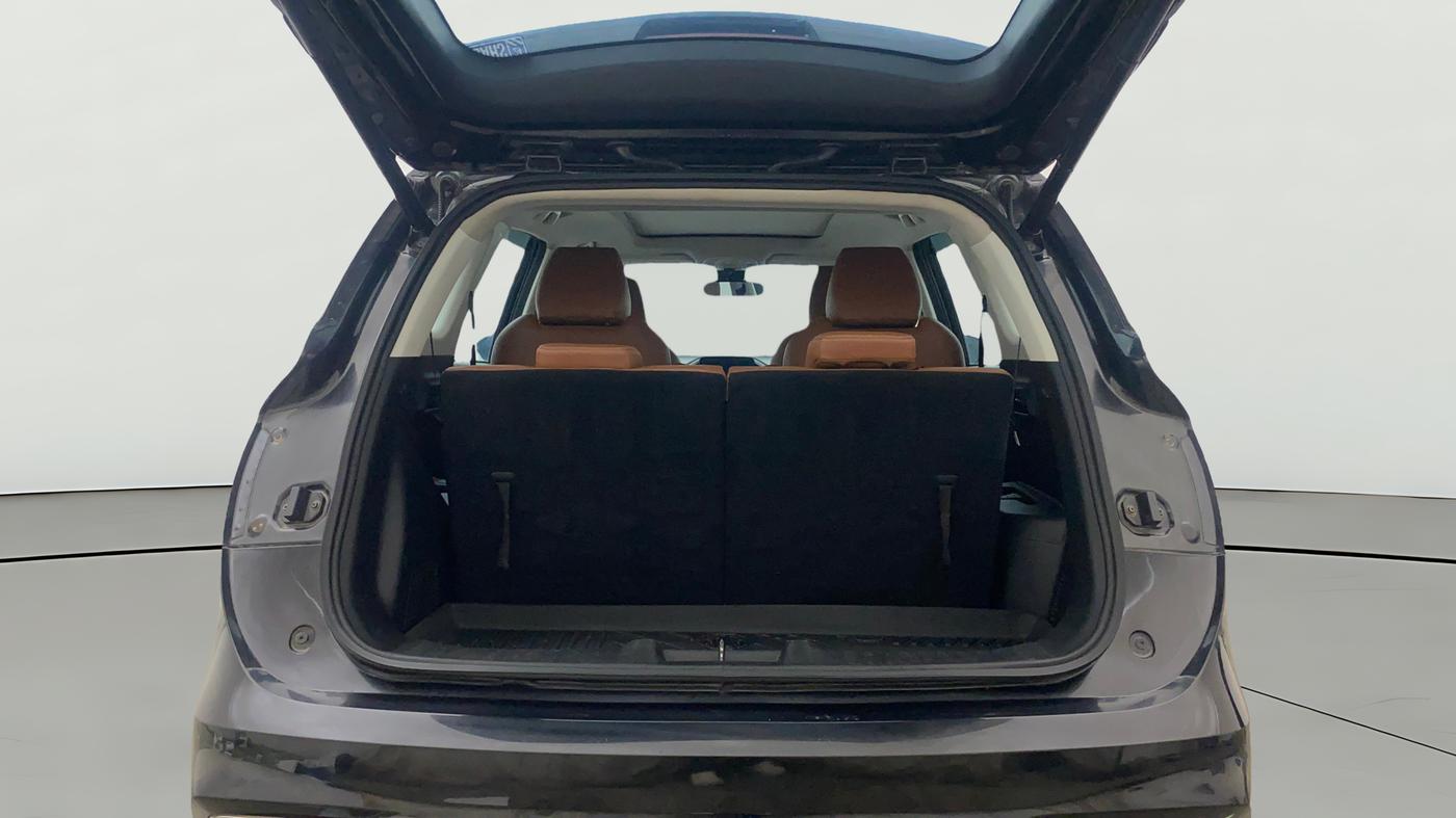 2021 MG HECTOR PLUS SHARP 2.0 DIESEL TURBO MT 6-STR, Diesel, Manual, 1,07,362 km, Boot Open Zoomed View