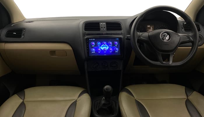 2016 Volkswagen Ameo COMFORTLINE 1.2L, Petrol, Manual, 51,489 km, Dashboard
