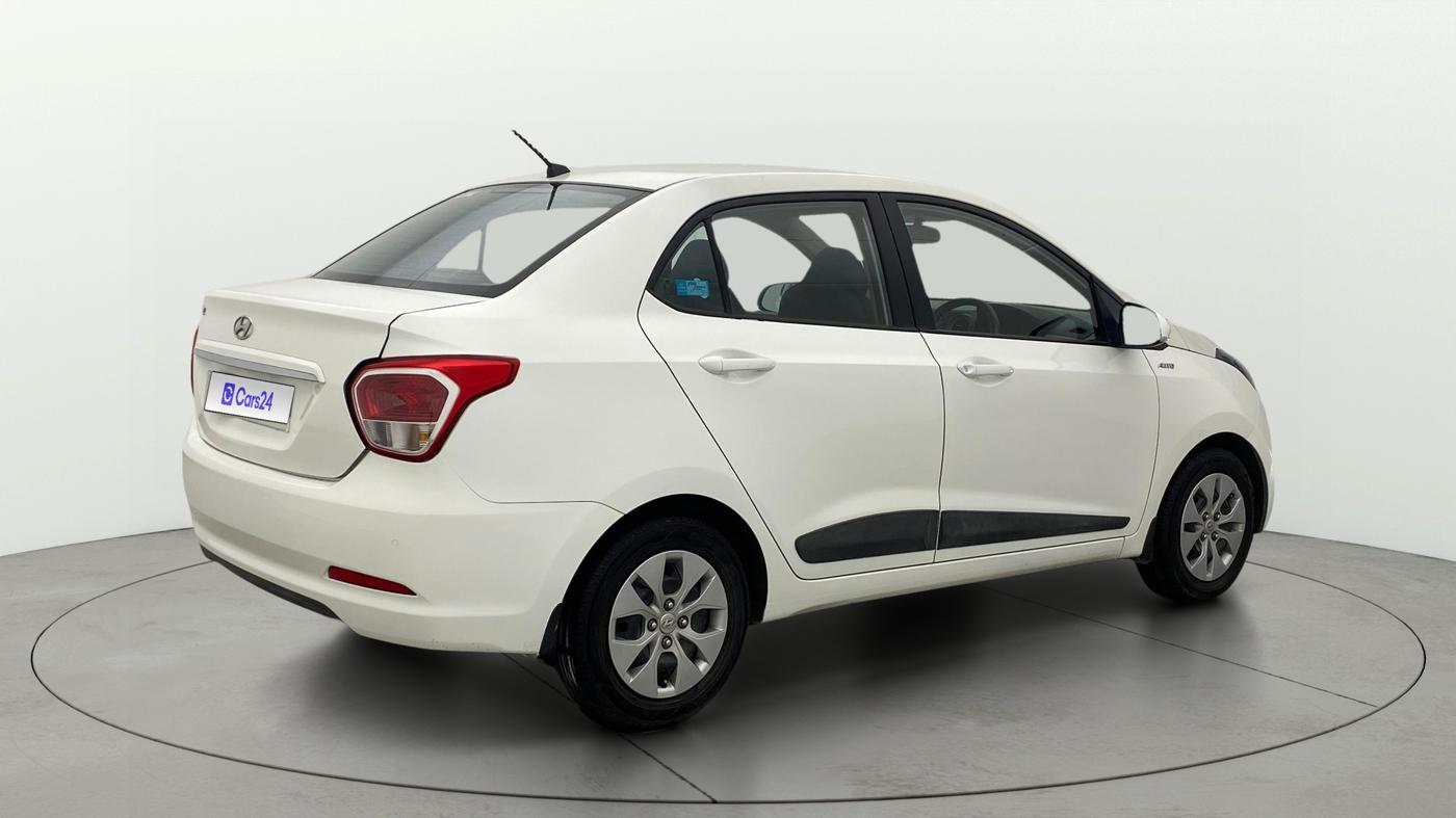 2016 Hyundai Xcent S AT 1.2, Petrol, Automatic, 47,158 km, Right Back Diagonal