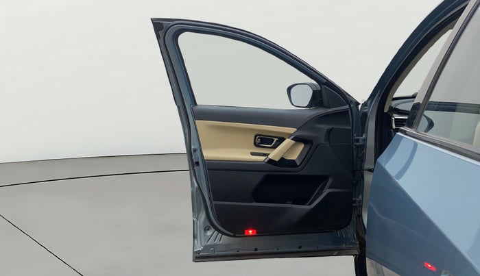 2022 Tata Safari XZA PLUS, Diesel, Automatic, 46,519 km, LHS Front Door