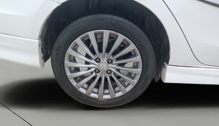 2017 Maruti Ciaz ALPHA DIESEL 1.3, Diesel, Manual, 57,151 km, Right Rear Wheel