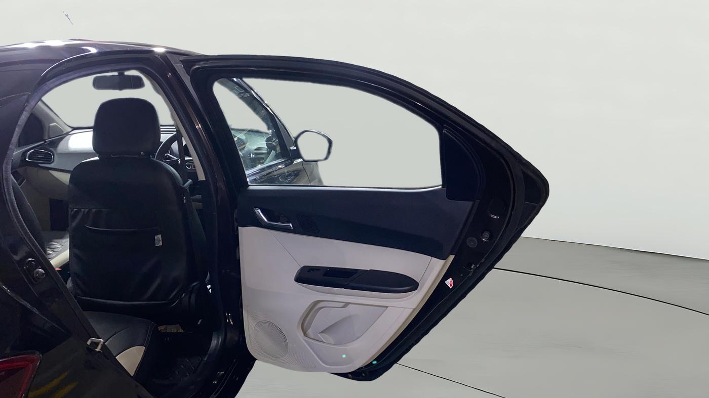 2022 Tata Tiago XZ PLUS PETROL, Petrol, Manual, 39,856 km, RHS Rear Door