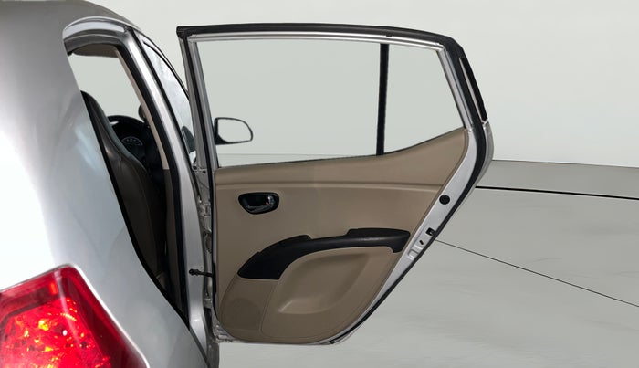 2015 Hyundai i10 SPORTZ 1.1, Petrol, Manual, 33,960 km, RHS Rear Door