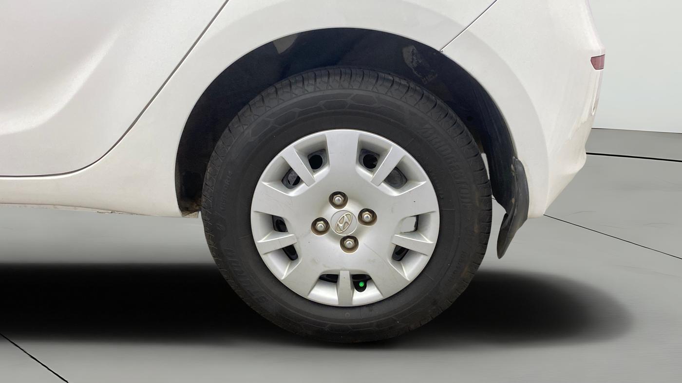 2013 Hyundai i20 MAGNA (O) 1.2, Petrol, Manual, 61,150 km, Left Rear Wheel