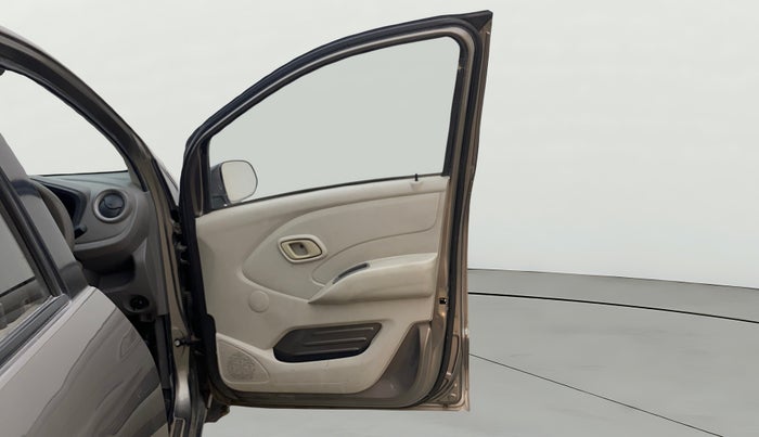 2016 Datsun Redi Go S, Petrol, Manual, 89,678 km, RHS Front Door