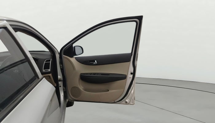 2013 Hyundai i20 SPORTZ 1.2, Petrol, Manual, 68,998 km, RHS Front Door