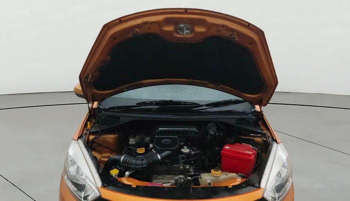 2016 Tata Tiago XT PETROL, Petrol, Manual, 1,09,669 km, Open Bonet