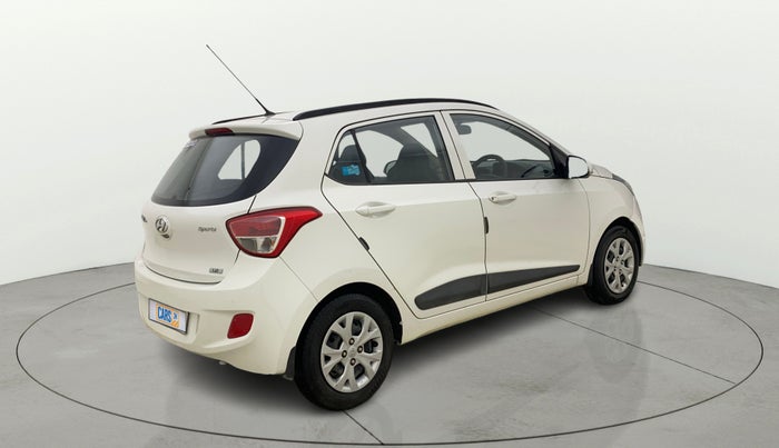 2016 Hyundai Grand i10 SPORTZ 1.2 KAPPA VTVT, CNG, Manual, 68,269 km, Right Back Diagonal