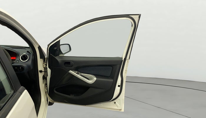 2014 Ford Figo TITANIUM 1.2 PETROL, Petrol, Manual, 93,003 km, RHS Front Door