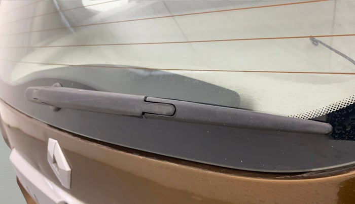 2013 Renault Duster RXL PETROL, Petrol, Manual, 1,12,488 km, Rear Wiper