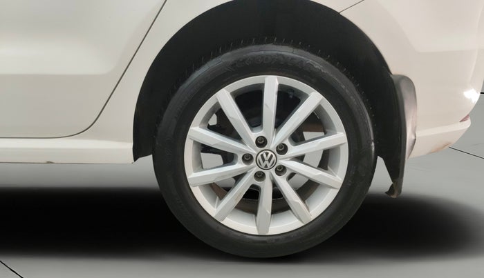 2018 Volkswagen Ameo HIGHLINE PLUS 1.5L AT 16 ALLOY, Diesel, Automatic, 20,310 km, Left Rear Wheel